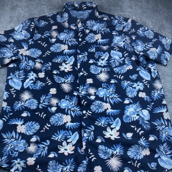 Other - Men's Navy Floral Short-Sleeve Button-Up Shirt